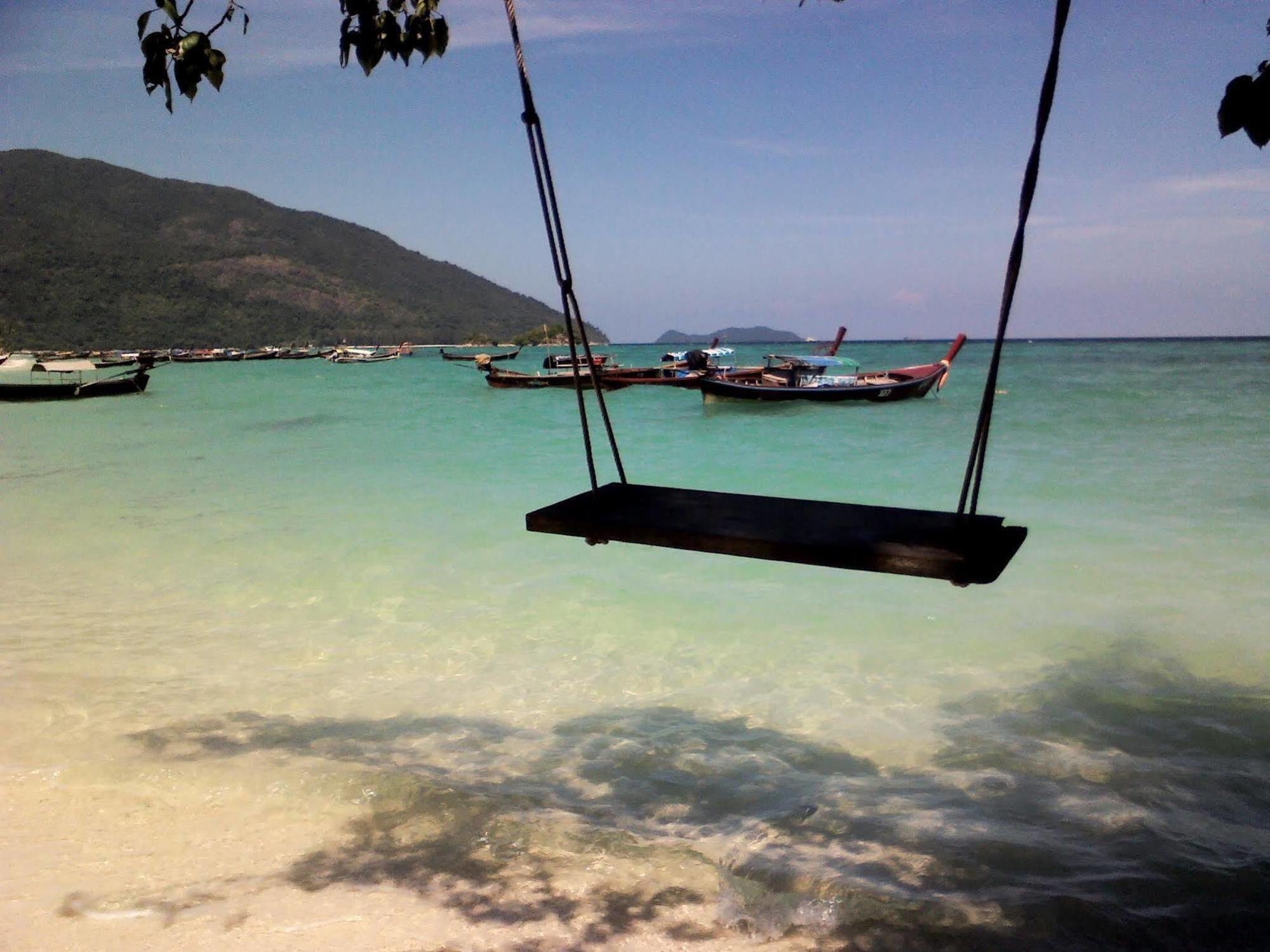 Kathalee Beach Resort & Spa Koh Lipe Exterior foto